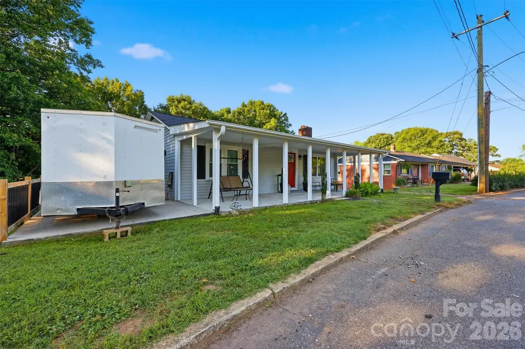 32 W Highland Avenue Granite Falls NC 28630
