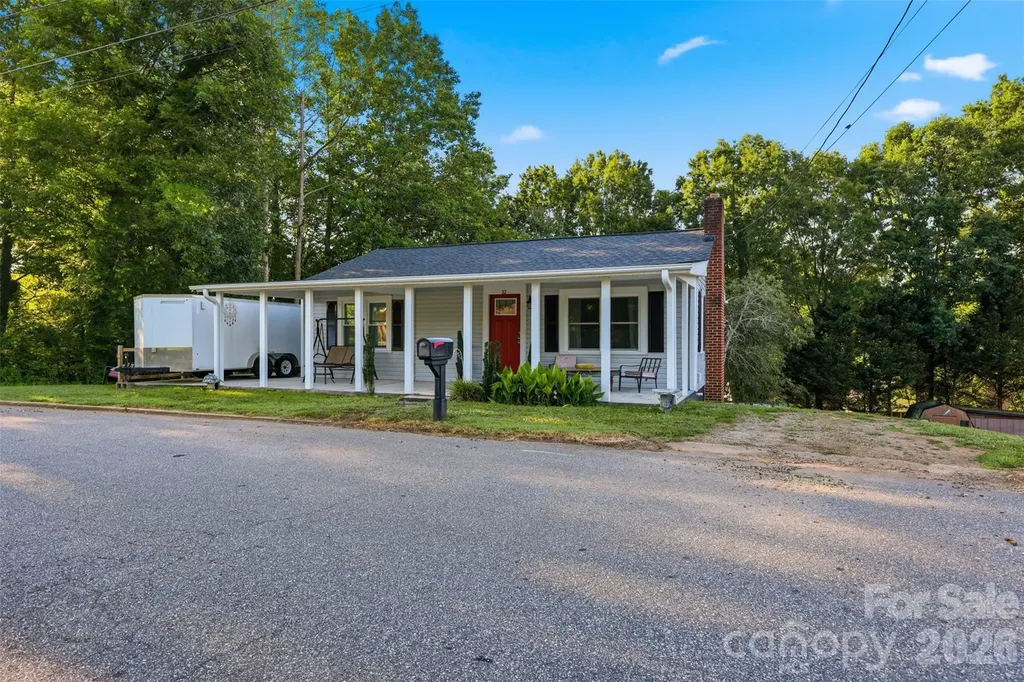 32 W Highland Avenue Granite Falls NC 28630