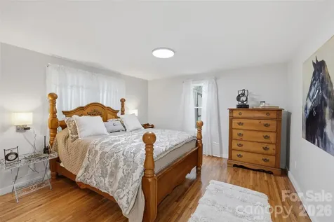 32 W Highland Avenue Granite Falls NC 28630