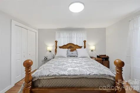 32 W Highland Avenue Granite Falls NC 28630