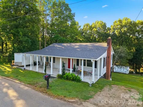 32 W Highland Avenue Granite Falls NC 28630
