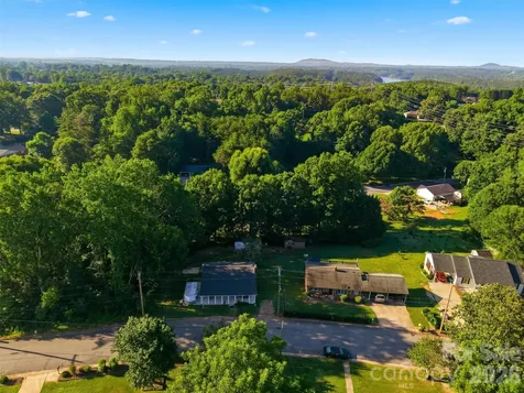 32 W Highland Avenue Granite Falls NC 28630