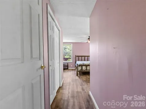 30 Clover Lane Burnsville NC 28714