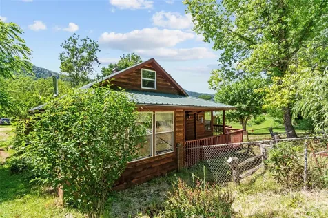 30 Clover Lane Burnsville NC 28714