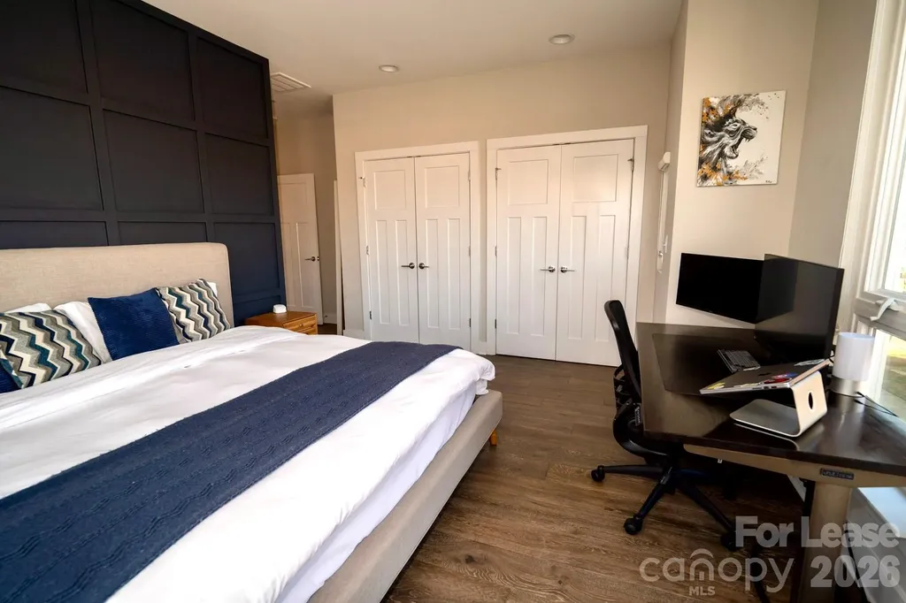 406 Southend Crossing Lane Charlotte NC 28203