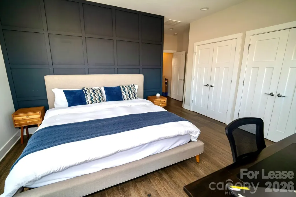 406 Southend Crossing Lane Charlotte NC 28203