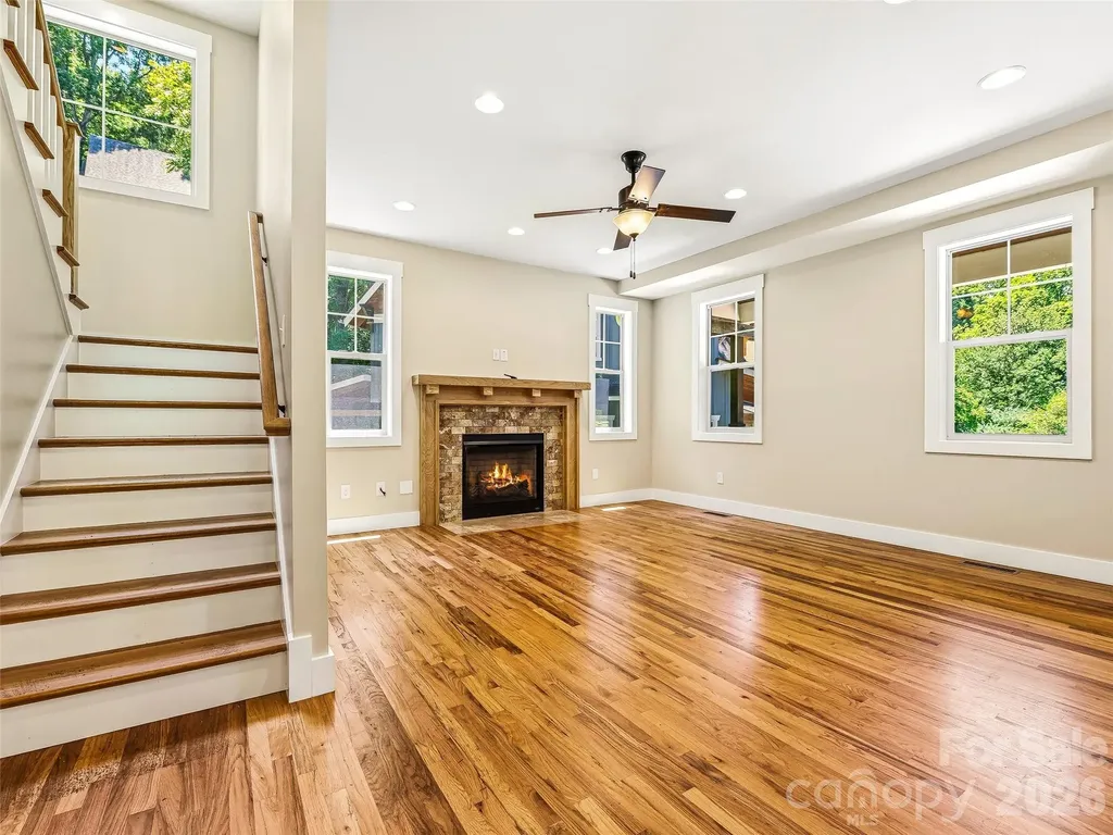 25 Shady Park Lane Asheville NC 28804