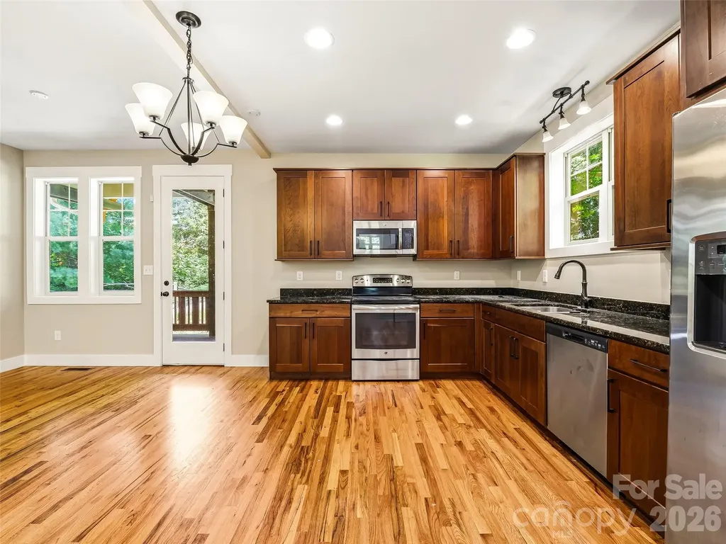 25 Shady Park Lane Asheville NC 28804