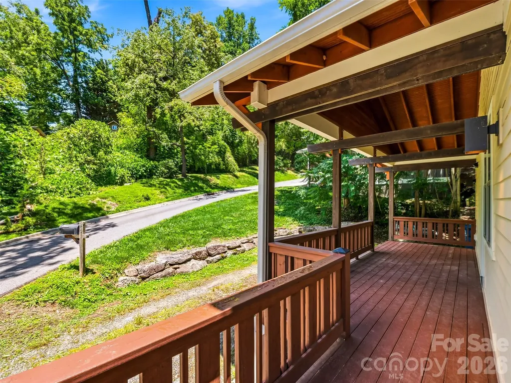 25 Shady Park Lane Asheville NC 28804