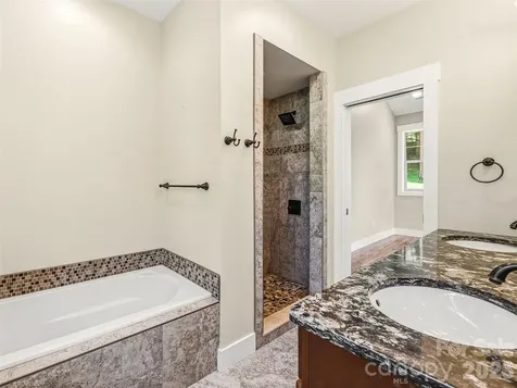 25 Shady Park Lane Asheville NC 28804