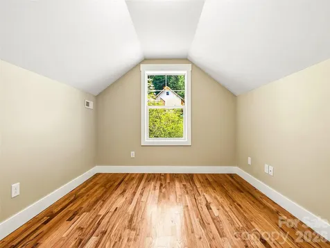 25 Shady Park Lane Asheville NC 28804