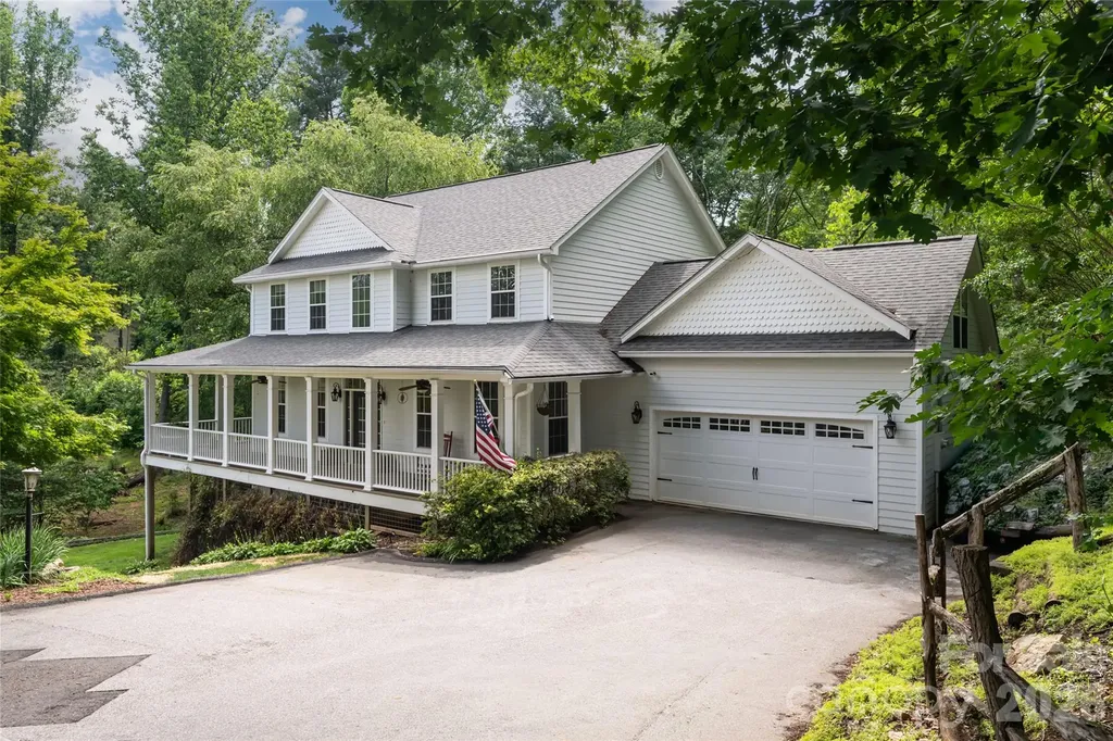 Arden NC, 10 Lark Hill Drive, Unit 3 + 16