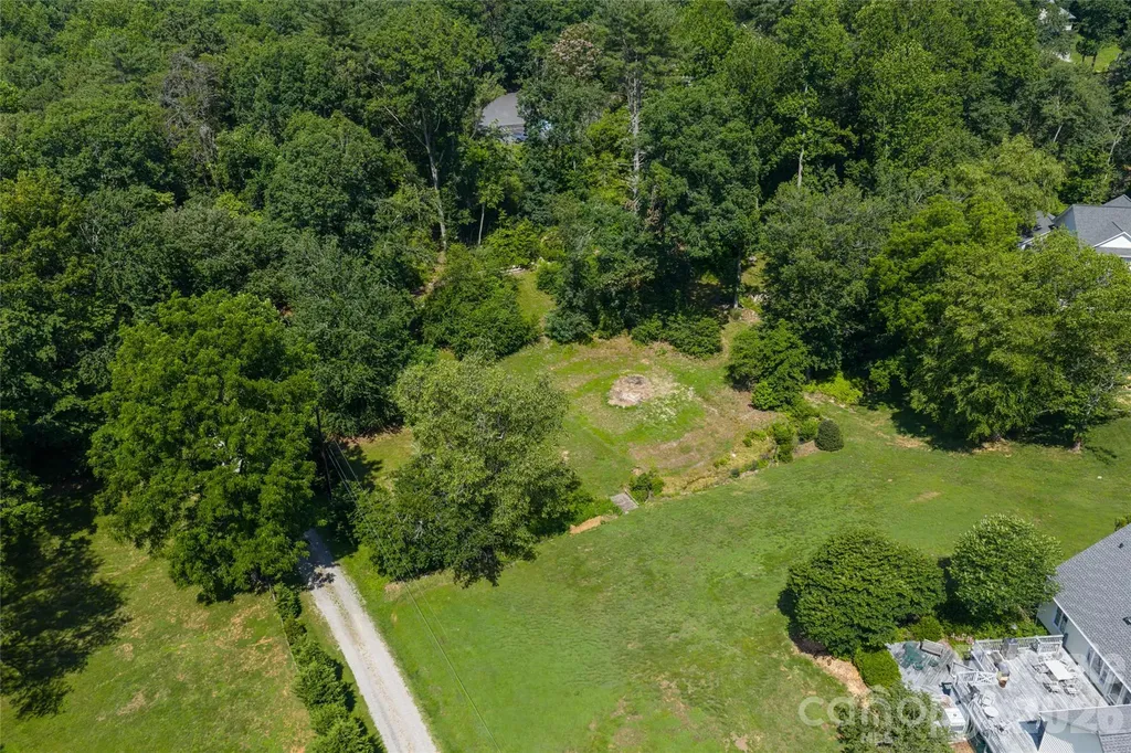 10 Lark Hill Drive Arden NC 28704