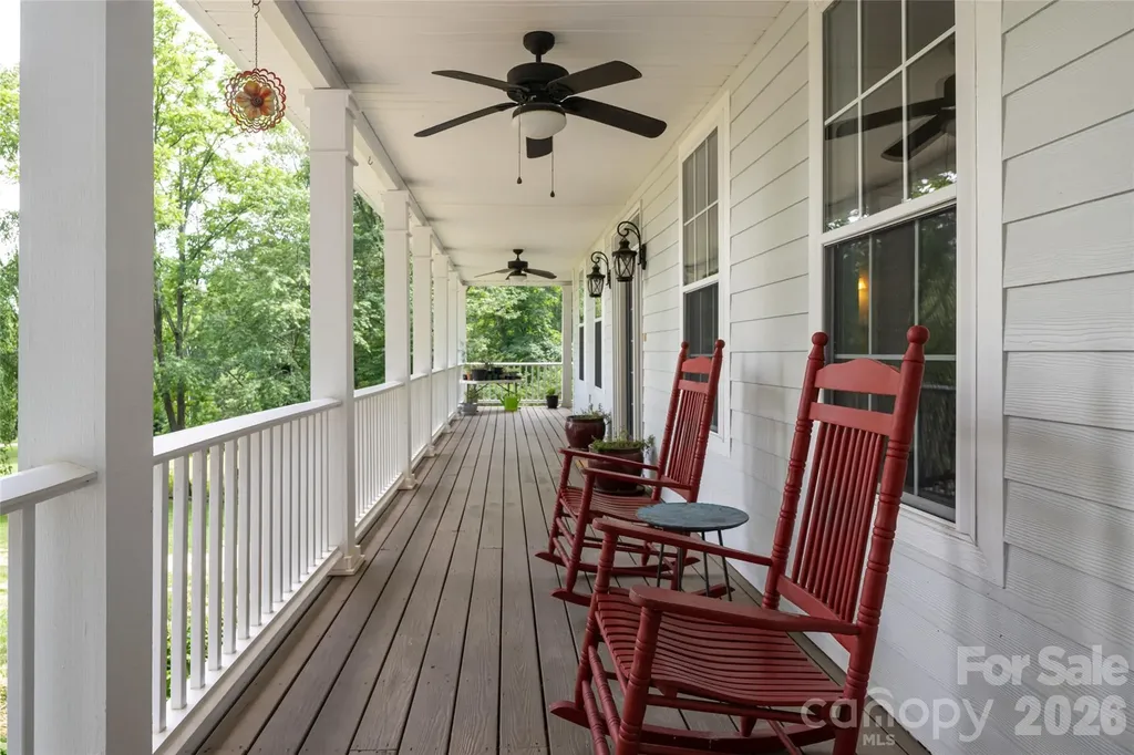 10 Lark Hill Drive Arden NC 28704