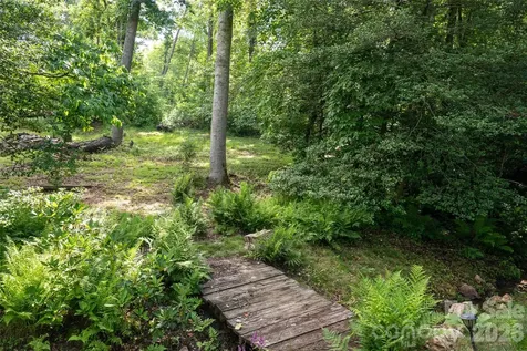 10 Lark Hill Drive Arden NC 28704