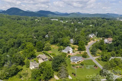 10 Lark Hill Drive Arden NC 28704