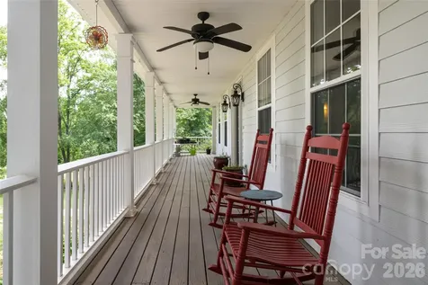 10 Lark Hill Drive Arden NC 28704