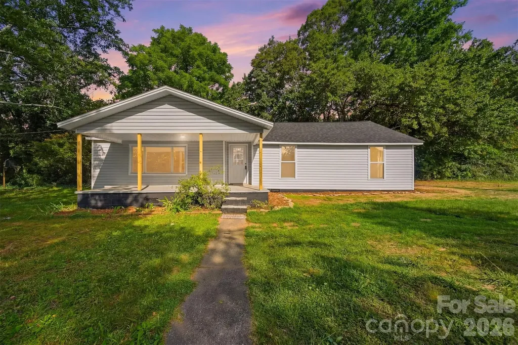 218 33rd Street SW Hickory NC 28602