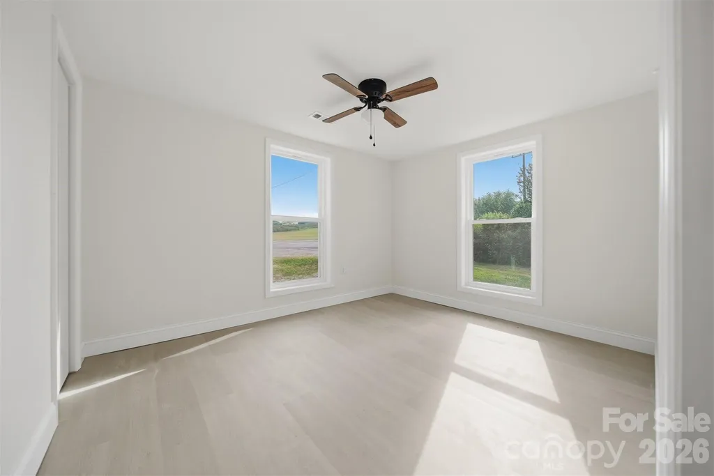218 33rd Street SW Hickory NC 28602