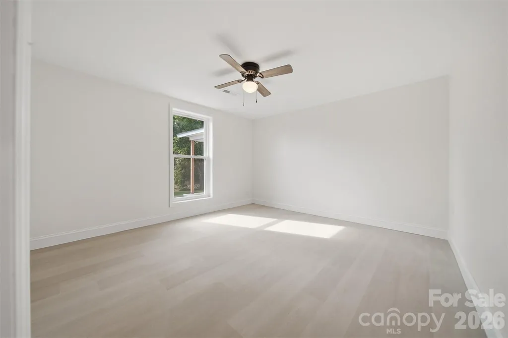 218 33rd Street SW Hickory NC 28602