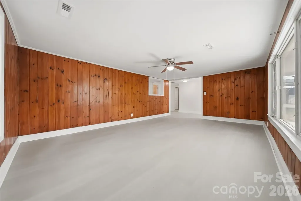 218 33rd Street SW Hickory NC 28602