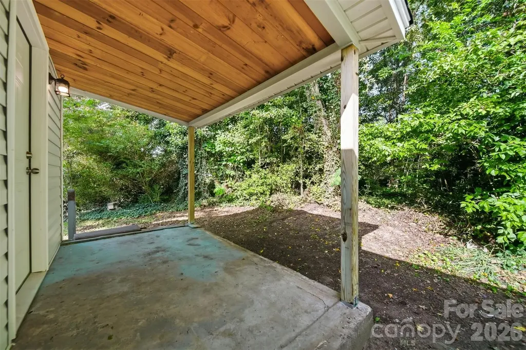 218 33rd Street SW Hickory NC 28602