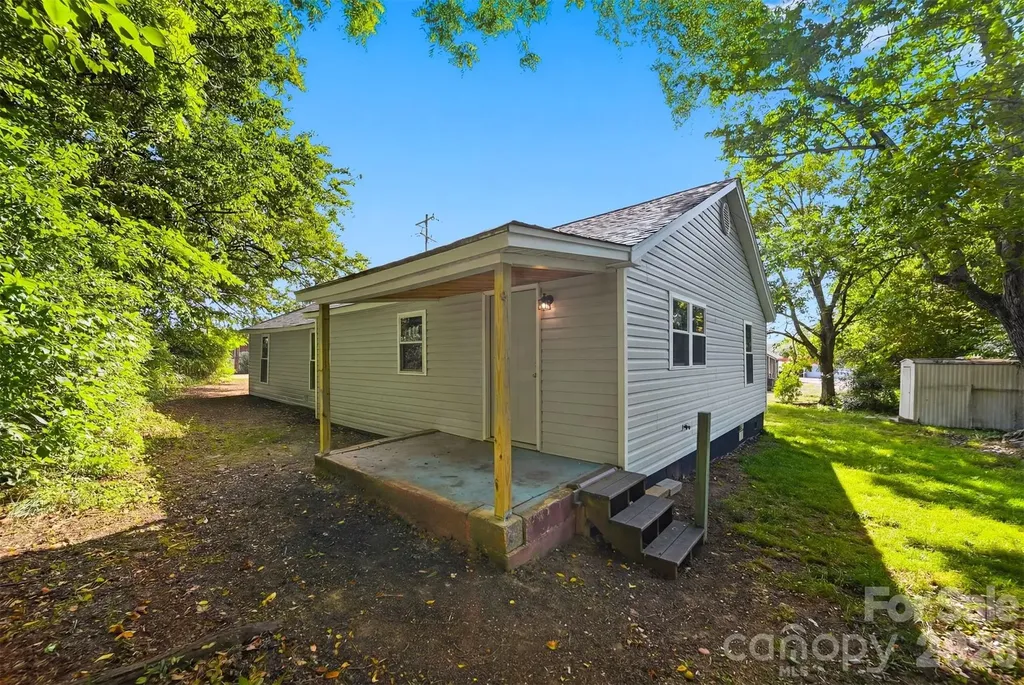 218 33rd Street SW Hickory NC 28602