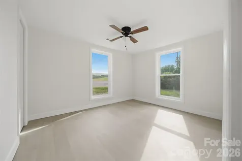 218 33rd Street SW Hickory NC 28602