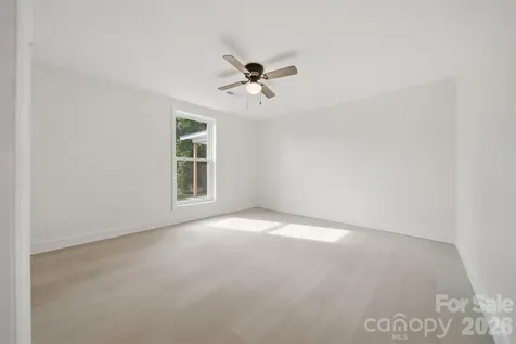 218 33rd Street SW Hickory NC 28602