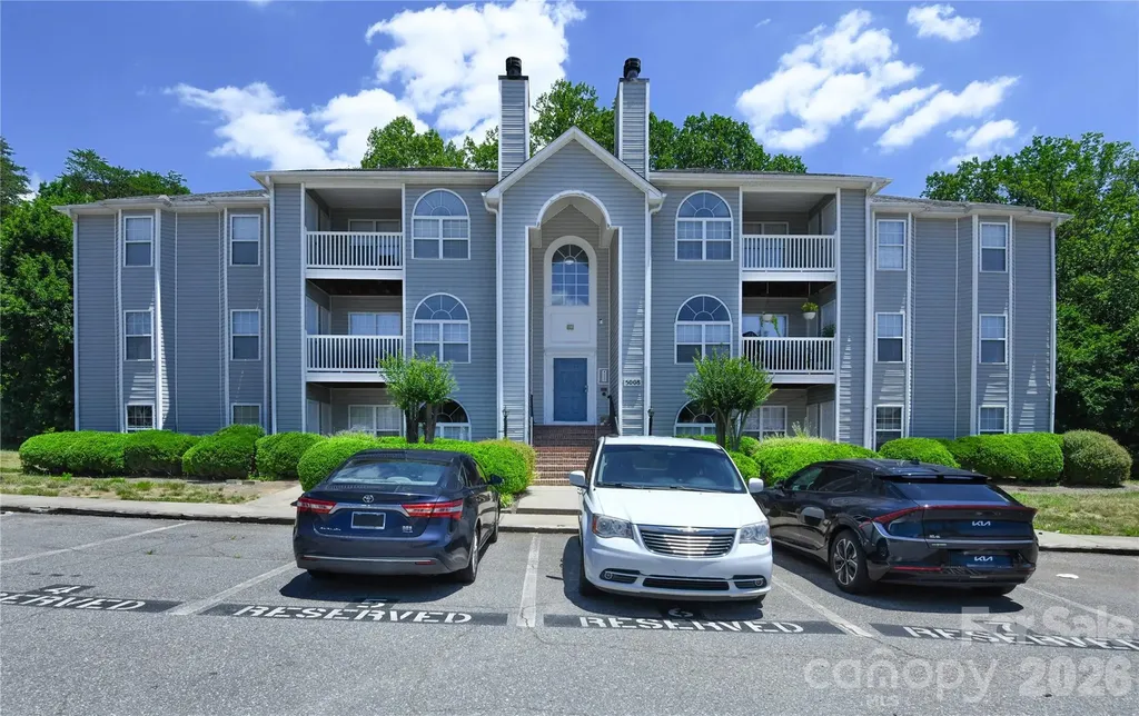 5008 Lawndale Drive Greensboro NC 27455