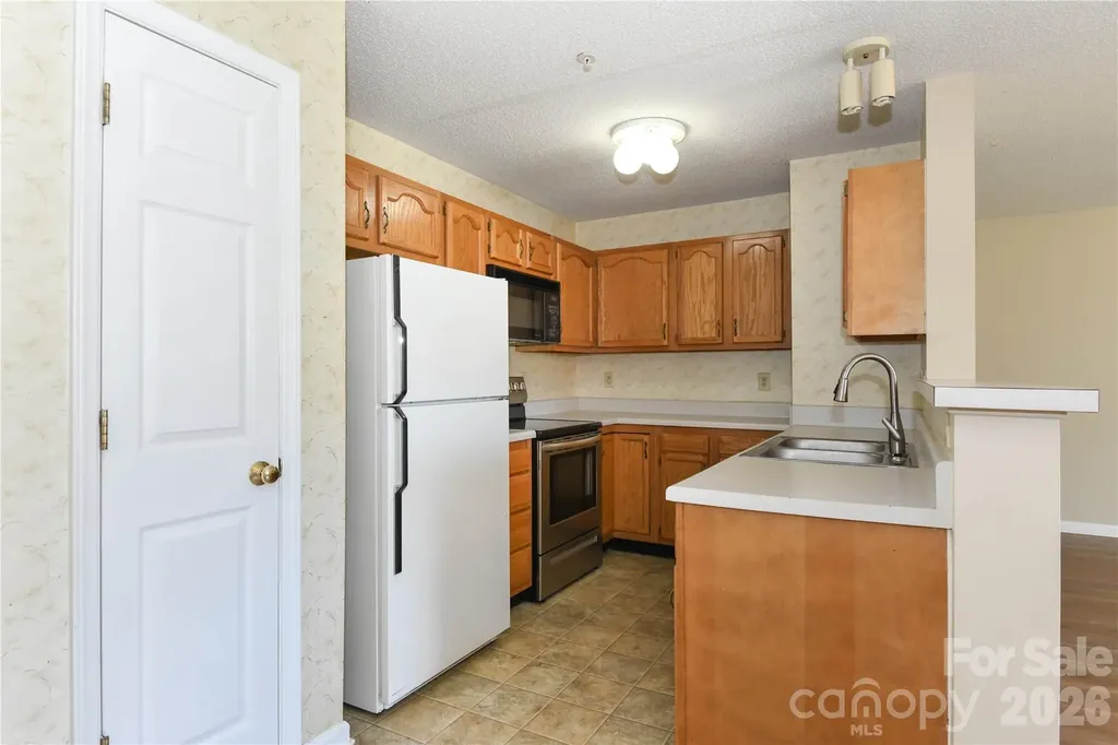 5008 Lawndale Drive Greensboro NC 27455