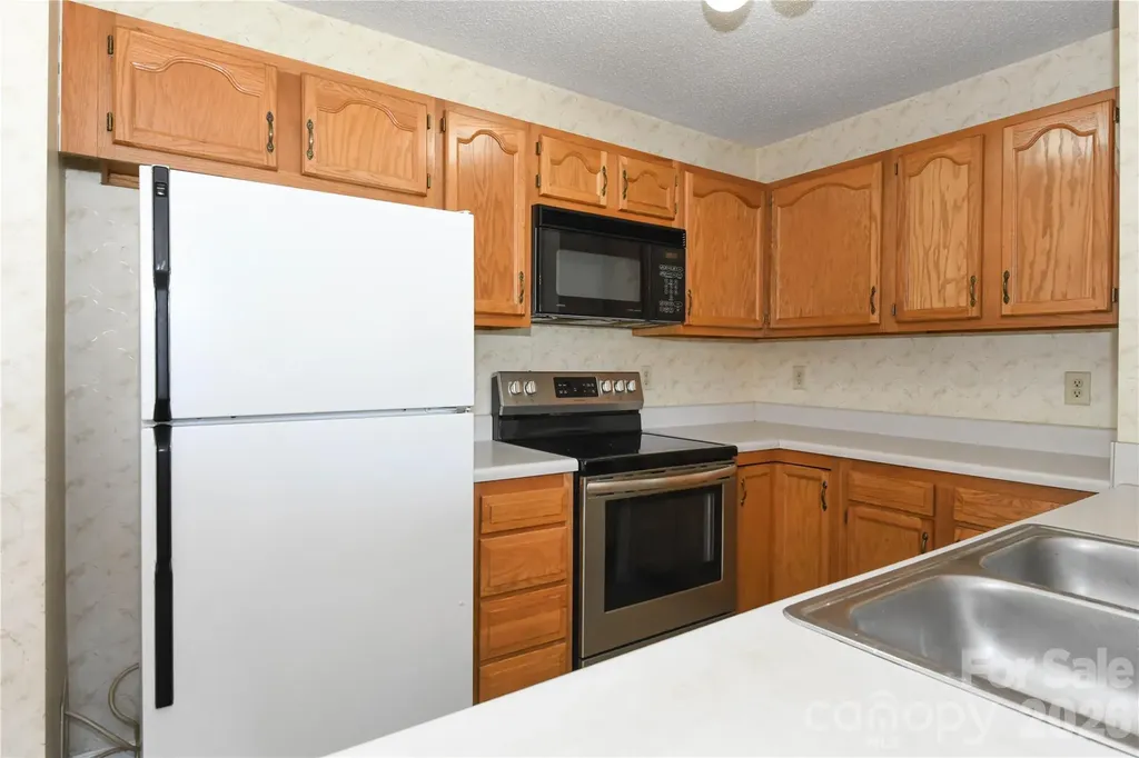 5008 Lawndale Drive Greensboro NC 27455