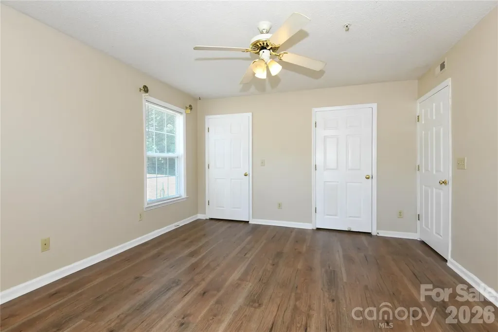 5008 Lawndale Drive Greensboro NC 27455