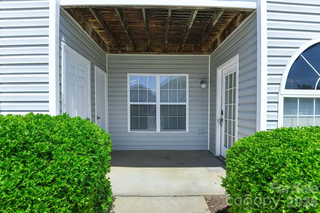 5008 Lawndale Drive Greensboro NC 27455