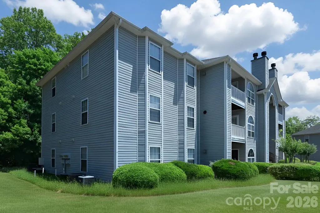 5008 Lawndale Drive Greensboro NC 27455