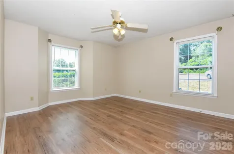 5008 Lawndale Drive Greensboro NC 27455