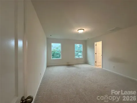 6020 Hampstead Pond Lane Matthews NC 28105