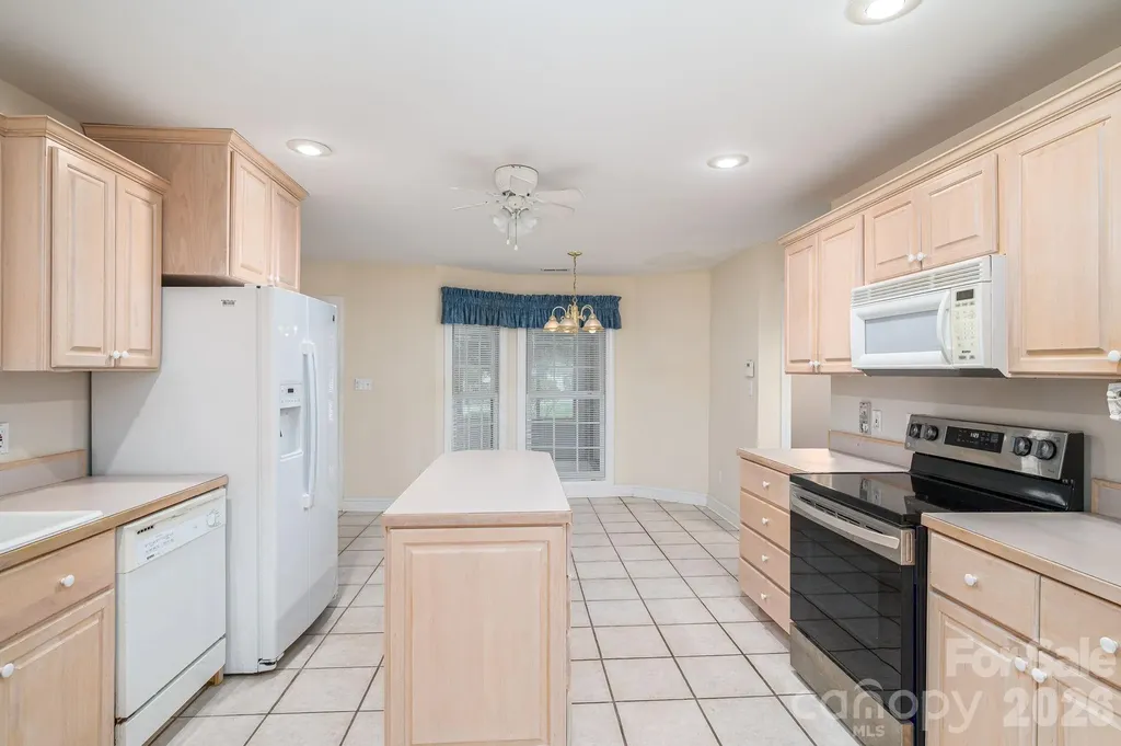 112 Mooreland Drive NE Conover NC 28613
