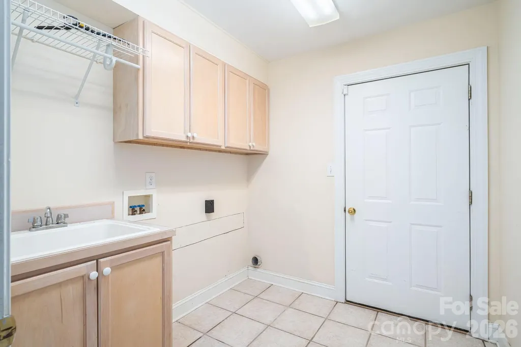 112 Mooreland Drive NE Conover NC 28613