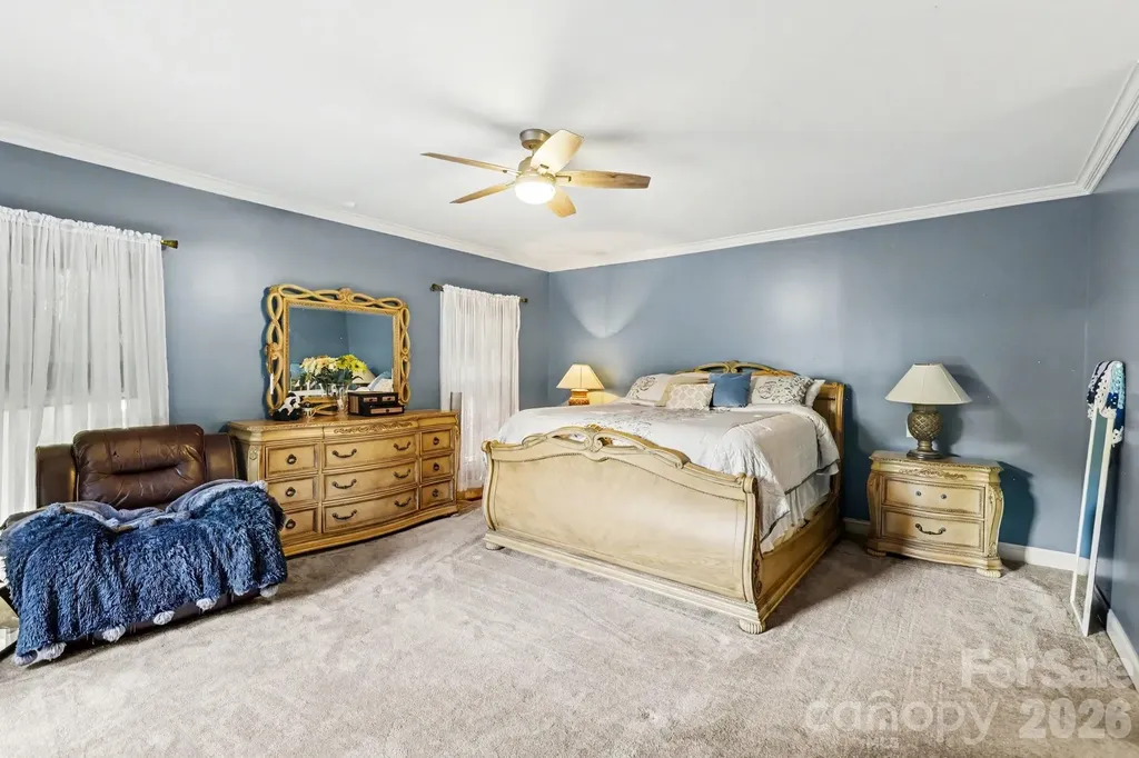 10130 Fairlea Drive Charlotte NC 28269