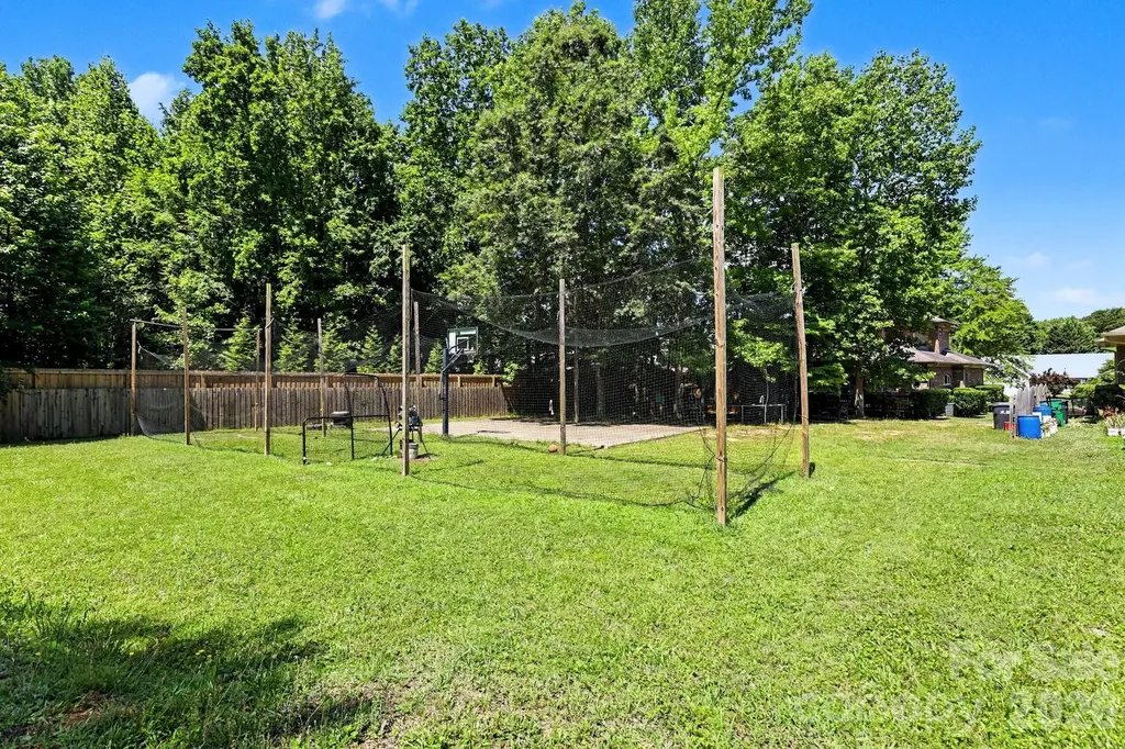 10130 Fairlea Drive Charlotte NC 28269