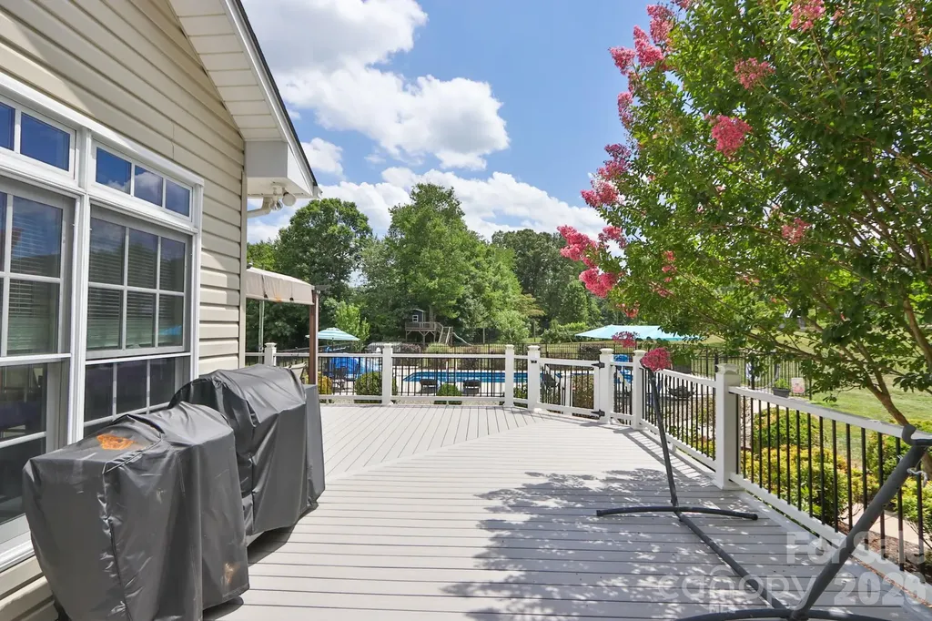 2726 Cedar Forest Road Ronda NC 28670