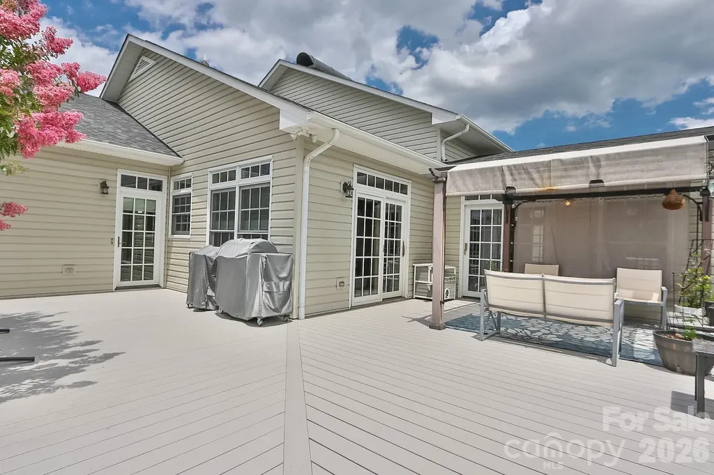 2726 Cedar Forest Road Ronda NC 28670