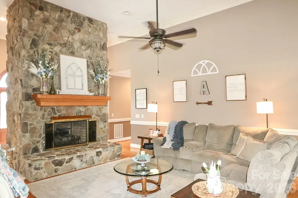 2726 Cedar Forest Road Ronda NC 28670