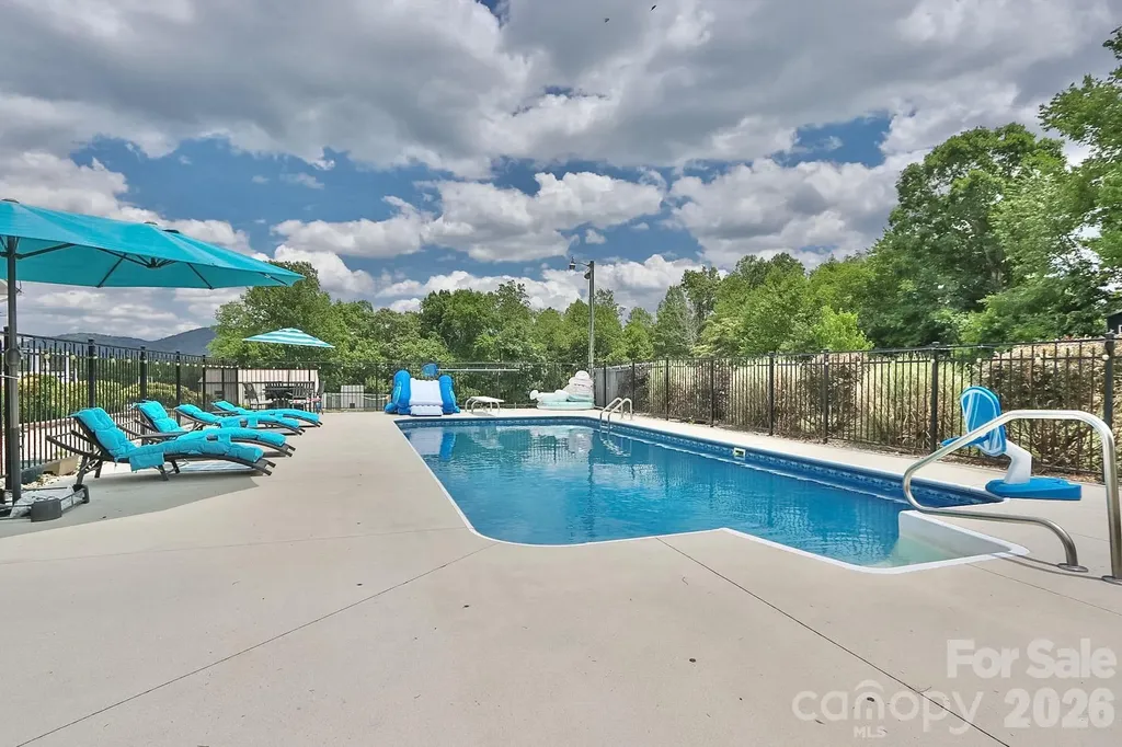 2726 Cedar Forest Road Ronda NC 28670