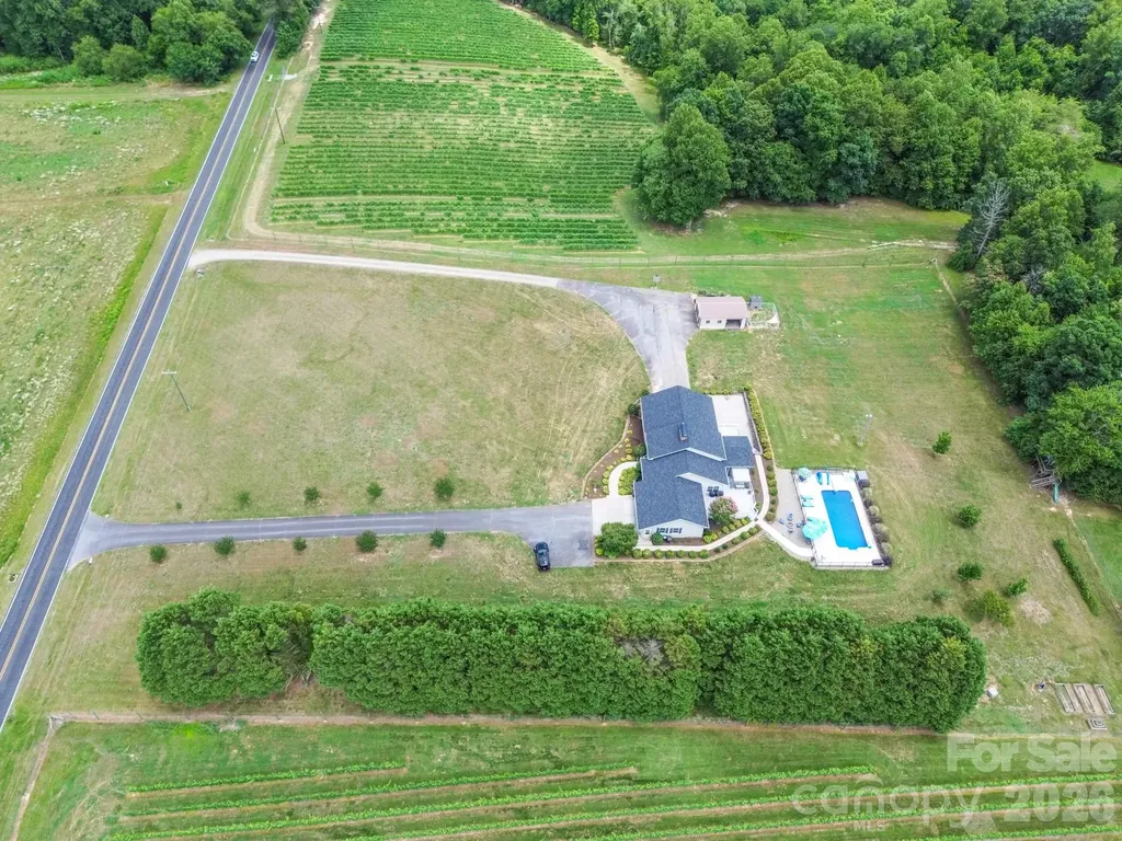 2726 Cedar Forest Road Ronda NC 28670
