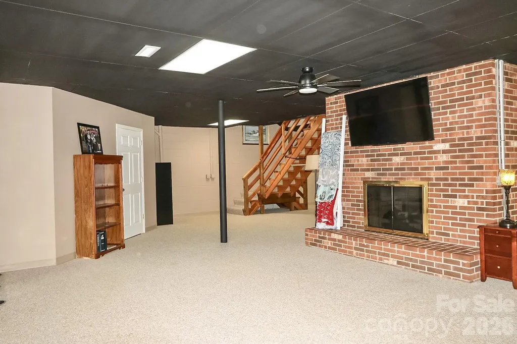 2726 Cedar Forest Road Ronda NC 28670