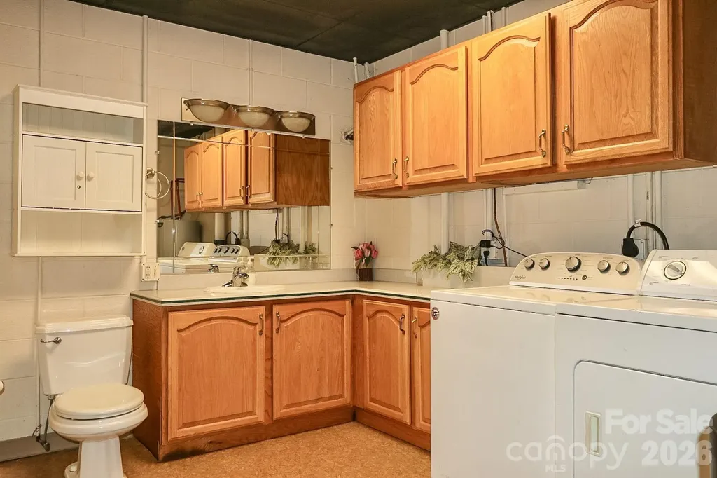 2726 Cedar Forest Road Ronda NC 28670