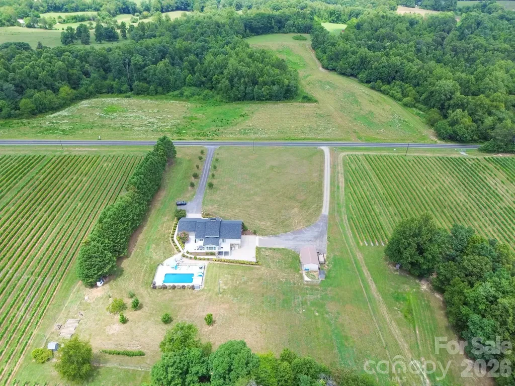 2726 Cedar Forest Road Ronda NC 28670