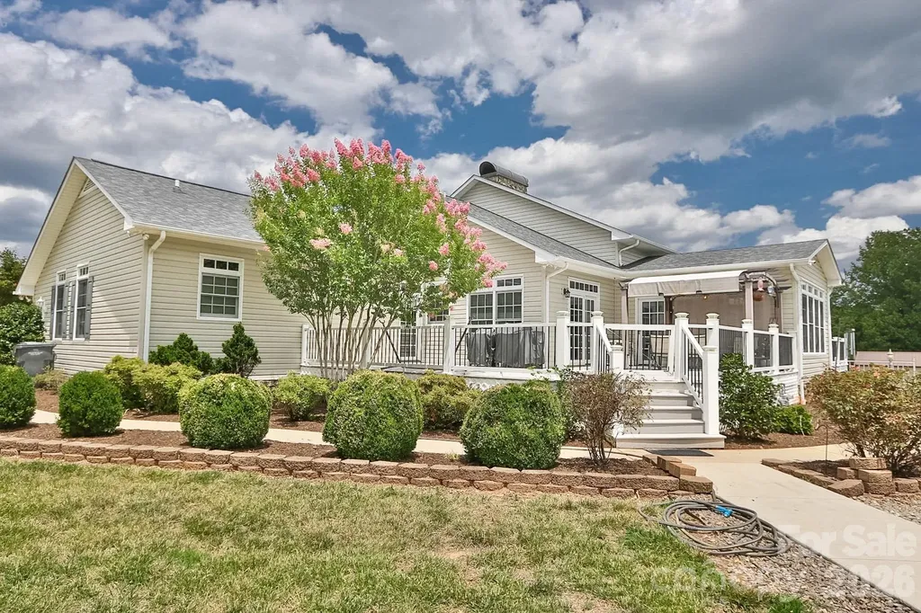 2726 Cedar Forest Road Ronda NC 28670